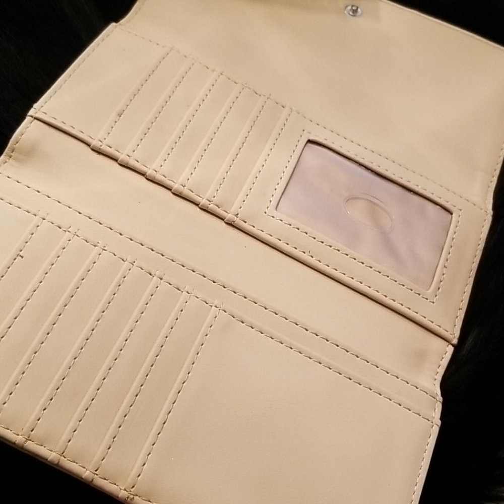 Wallet - Picture 2 of 4